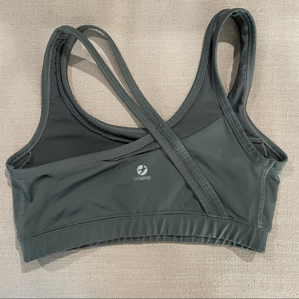 OISELLE Asymmetrical Sports Bra Like New w/ pads! - Picture 2 of 5